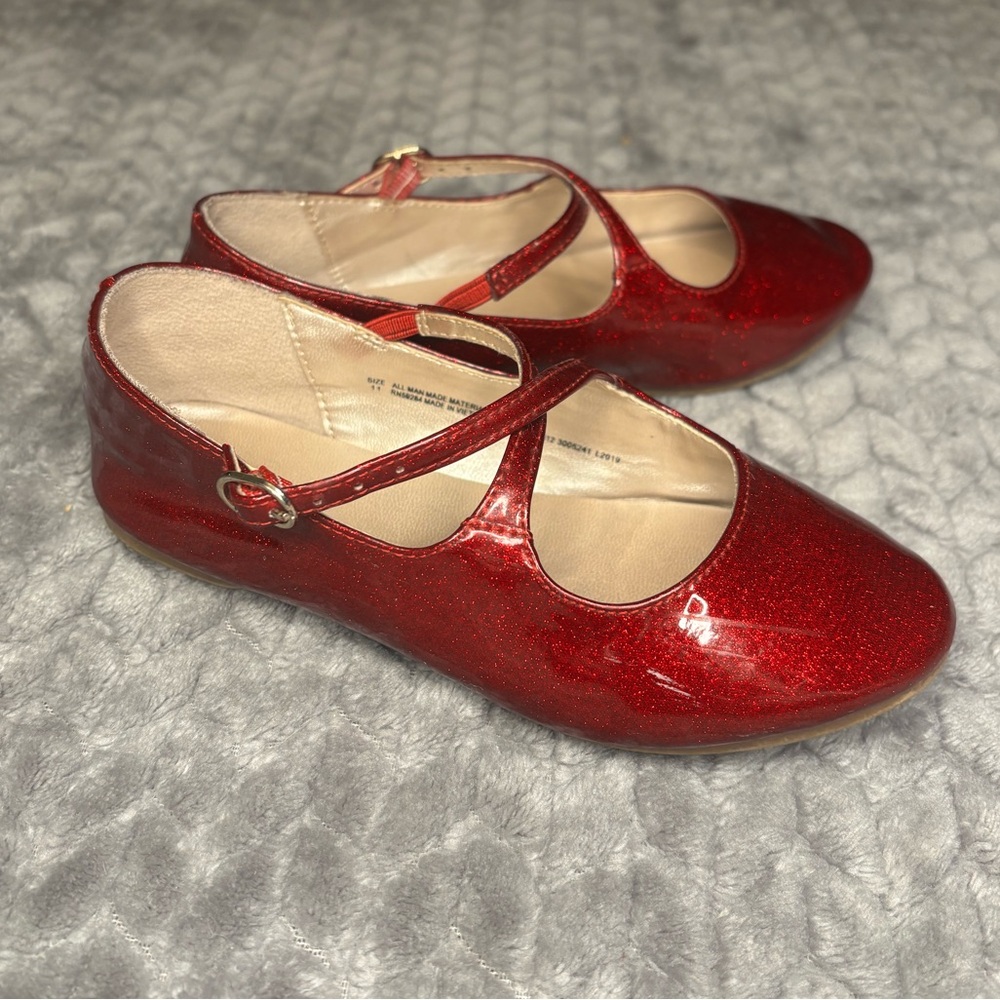 The Children's Place Red Glitter Crisscross Strap Dress Shoes sz 11 - Picture 2 of 7